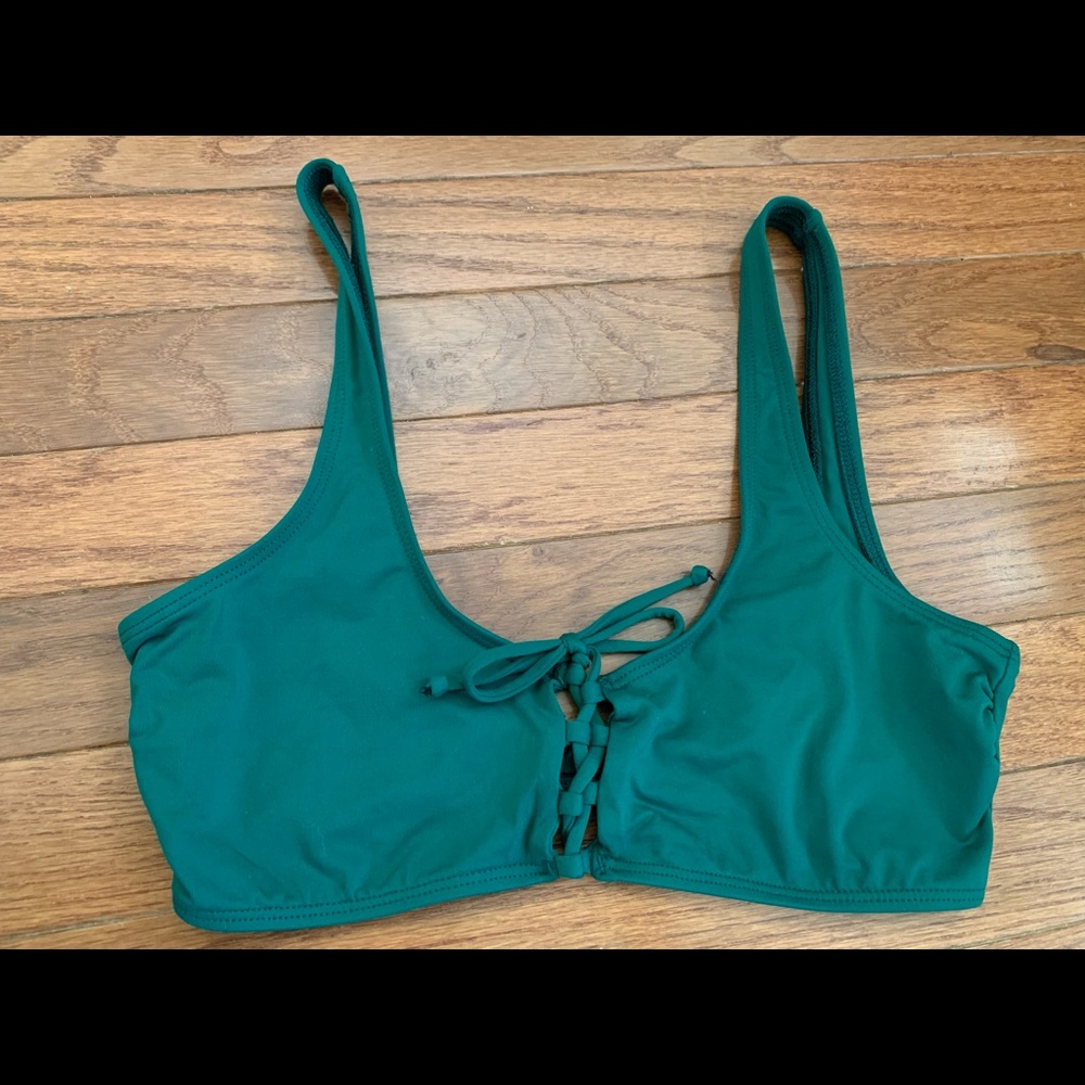 *RESERVED* L*Space Bikini Top